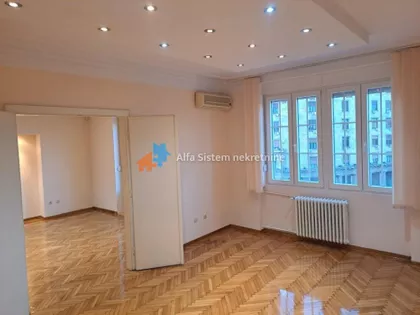 Knez Mihailova | 4zida.rs