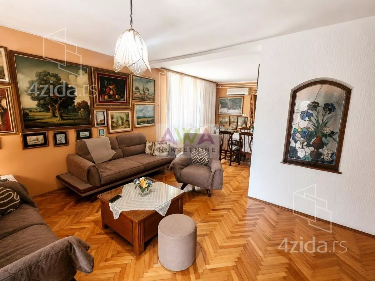 Kuća | 4zida