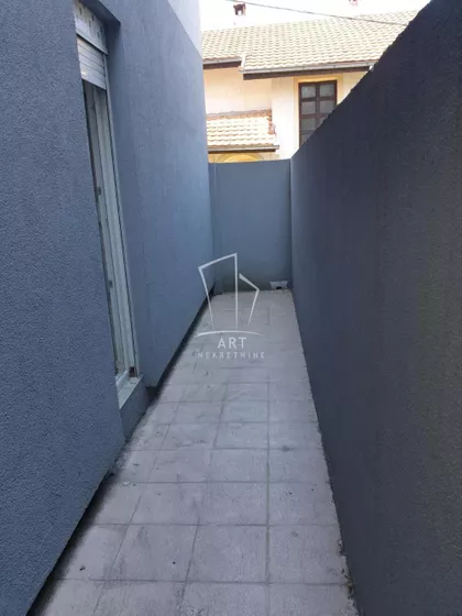 Jakova Galusa | 4zida.rs