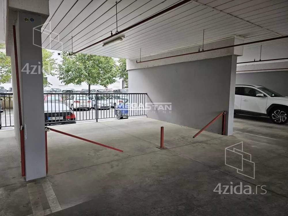 Garaža | 4zida