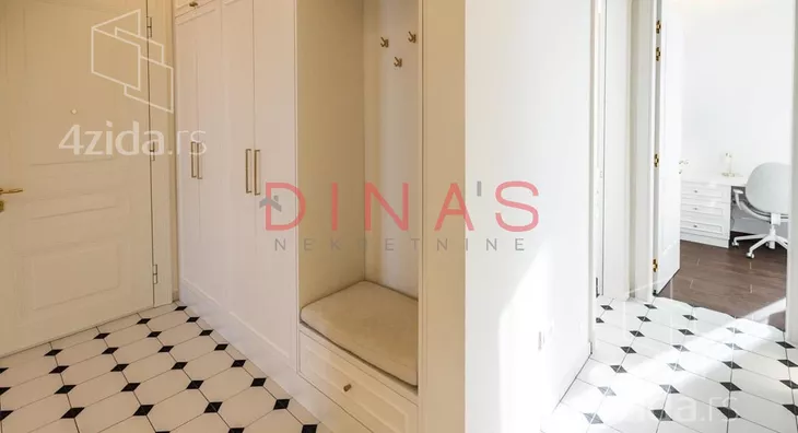 Petosoban stan | 4zida