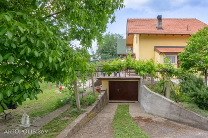 Grocka (mesto) | 4zida.rs