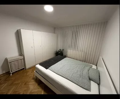 Lasla Gala | 4zida.rs