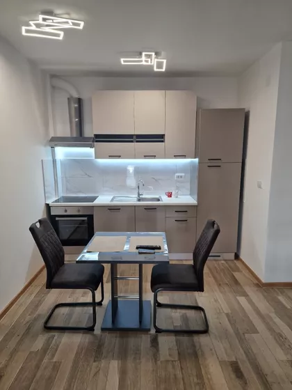 Novosadska 24 | 4zida.rs