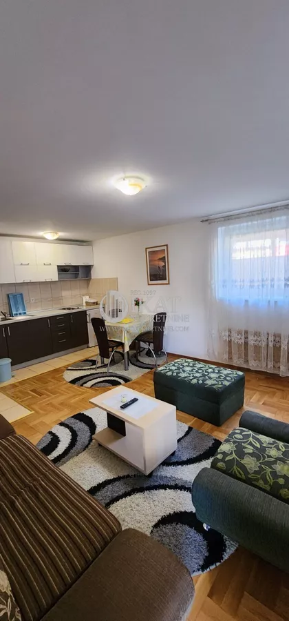 Miladina Pećinara | 4zida.rs