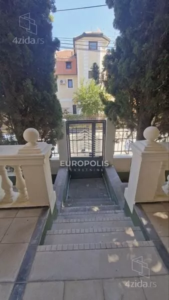 4-etažna kuća | 4zida