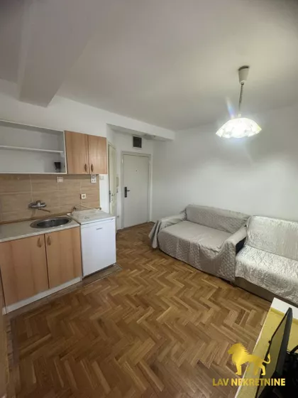 KOSANČIĆ IVANA | 4zida.rs