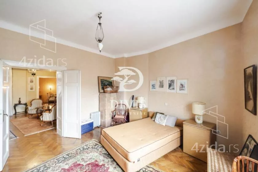 Četvoroiposoban stan | 4zida