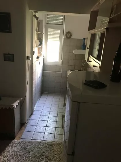 Avde Karabegovića 2 | 4zida.rs