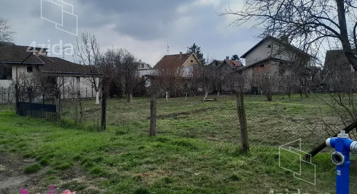 Plac | 4zida