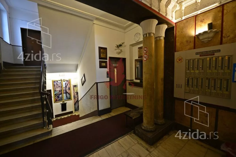 Četvoroiposoban stan | 4zida