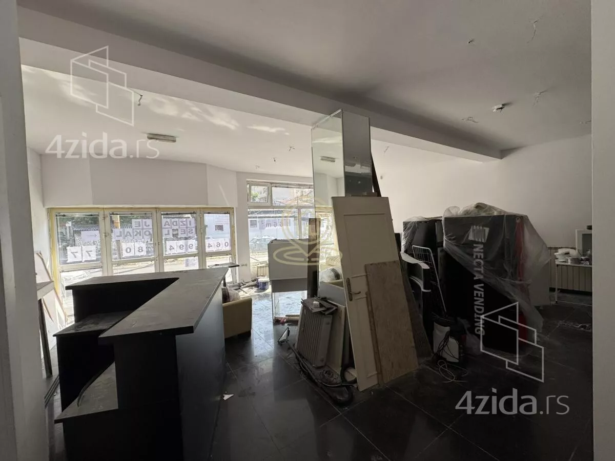 Lokal | 4zida