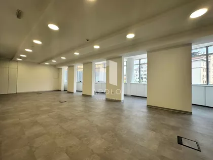 Karađorđeva | 4zida.rs