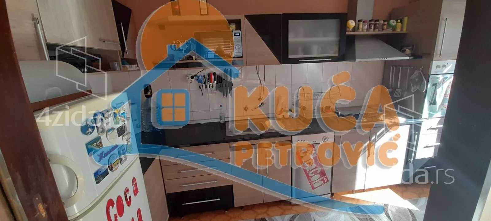 Troiposoban stan | 4zida