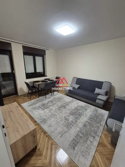 Petra Drapšina | 4zida.rs