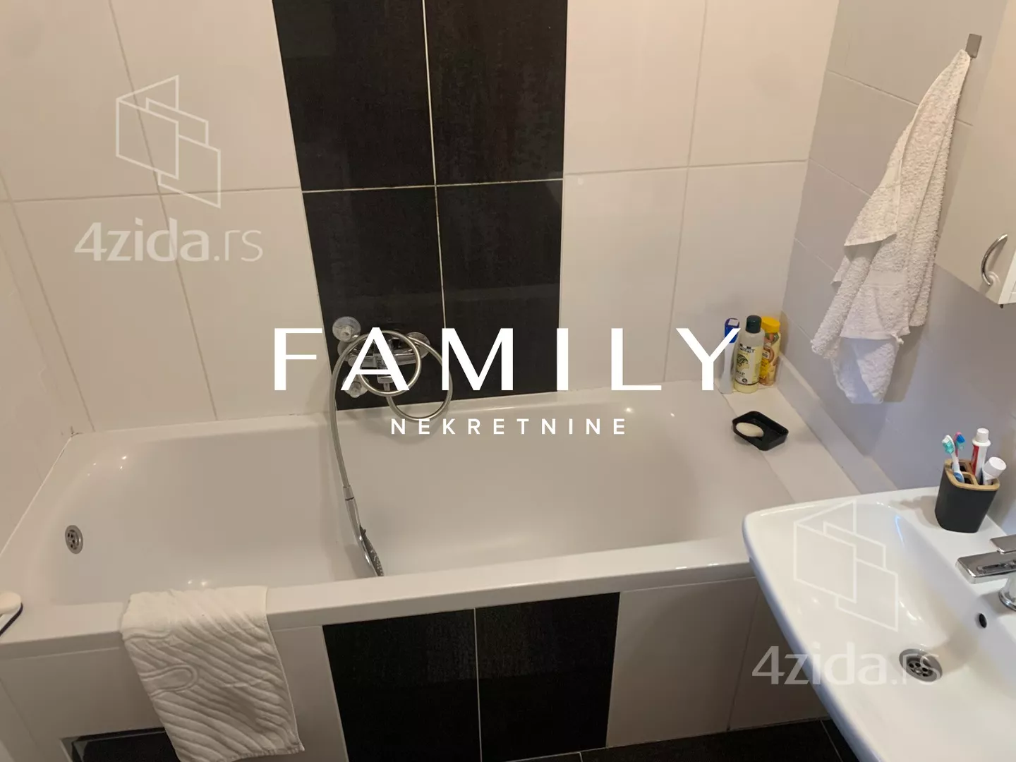 Troiposoban stan | 4zida