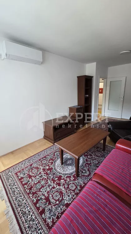 Cara Dušana | 4zida.rs