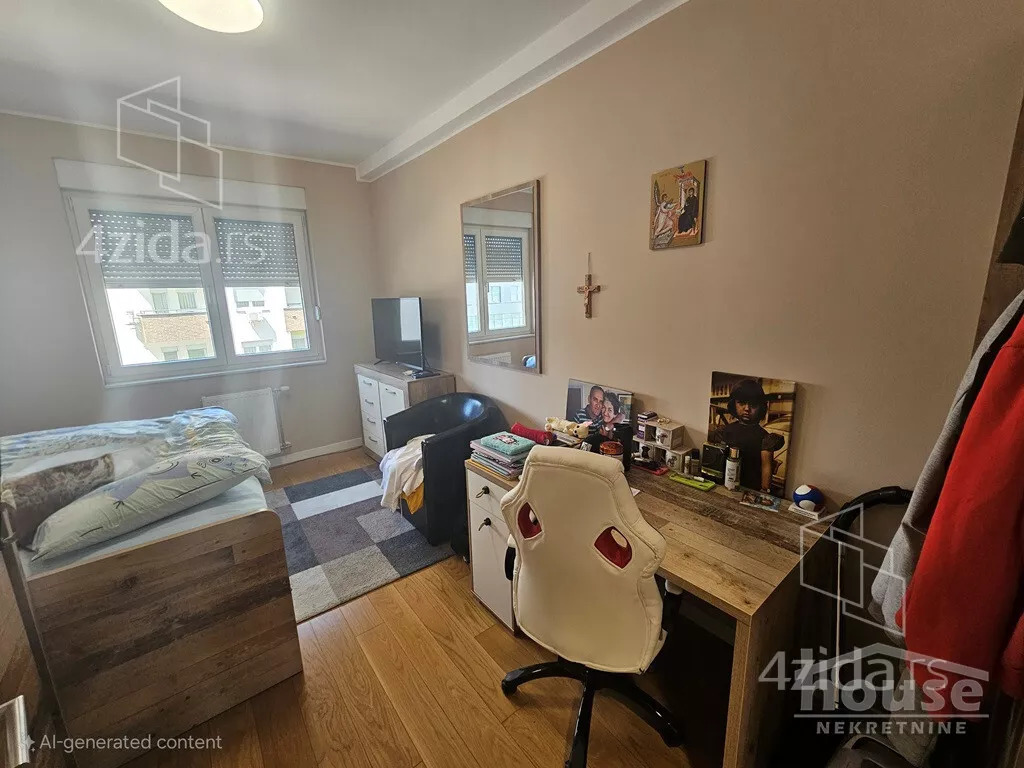 Četvorosoban stan | 4zida