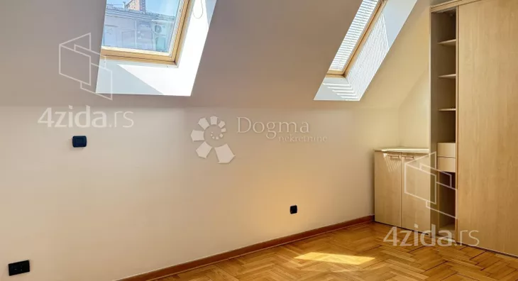 Šestosoban stan | 4zida