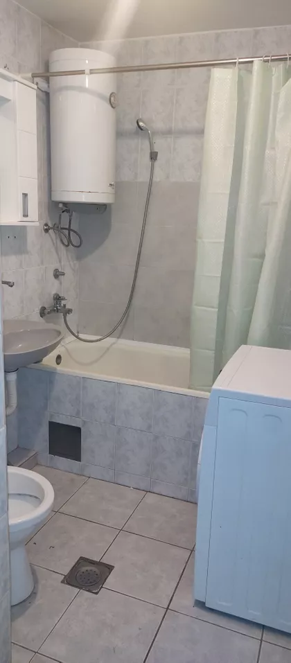 Raška 14\7 | 4zida.rs