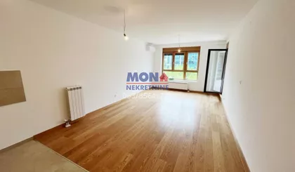Tadije Sondermajera | 4zida.rs