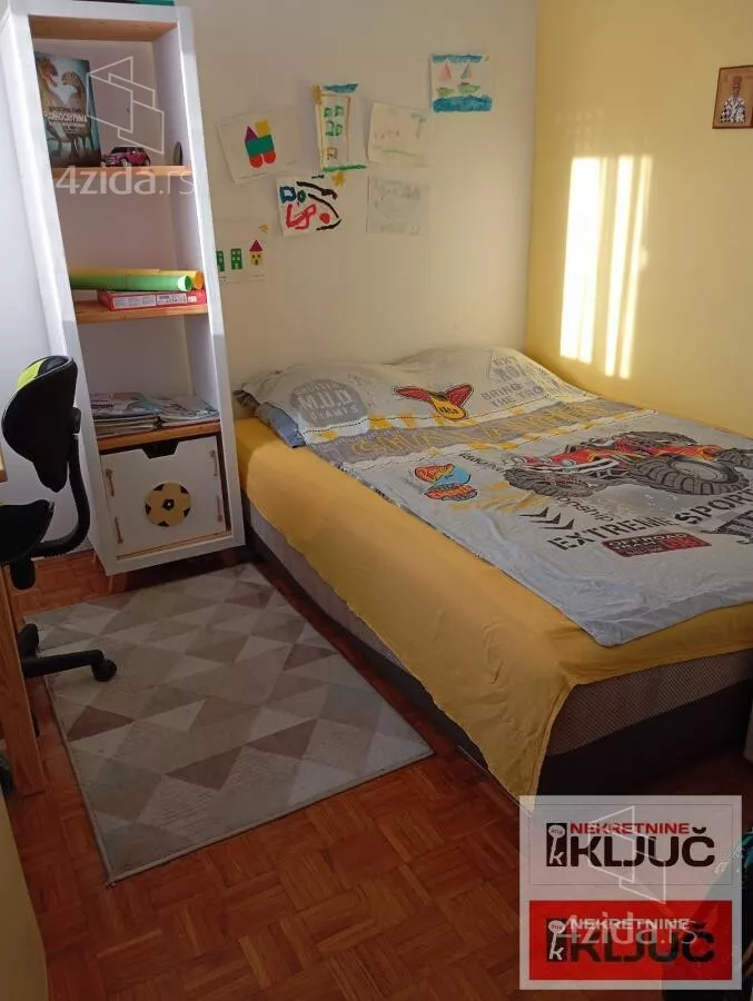 Dvoiposoban stan | 4zida