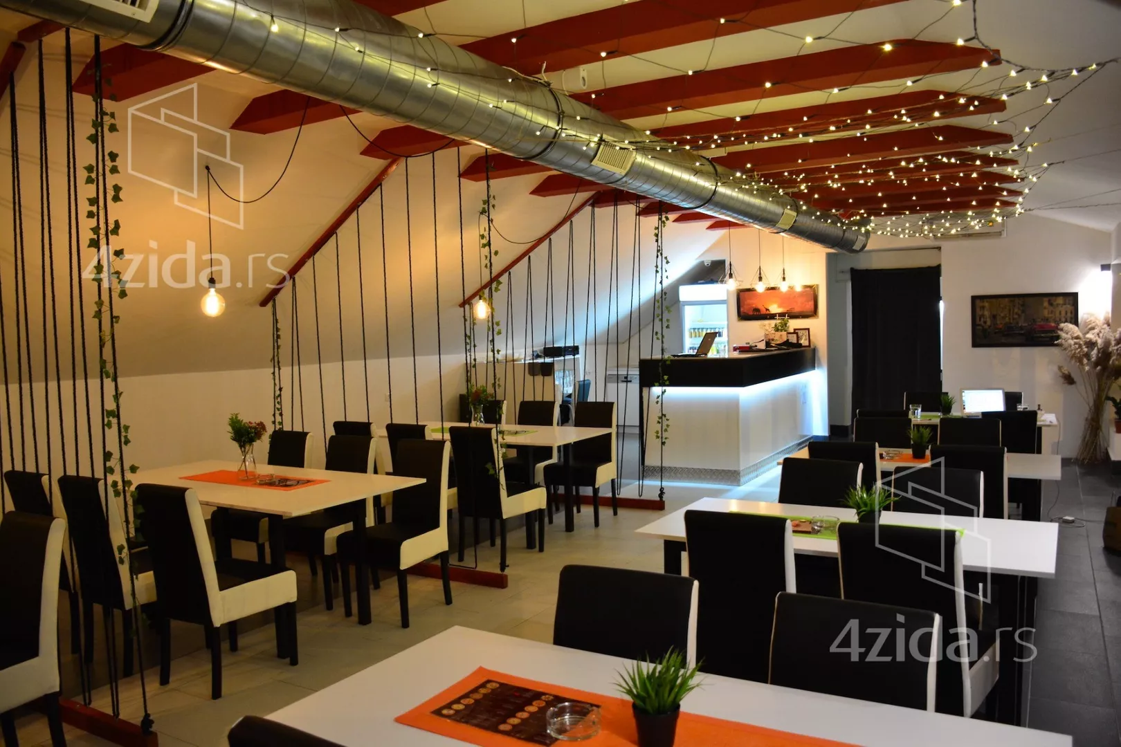 Lokal | 4zida