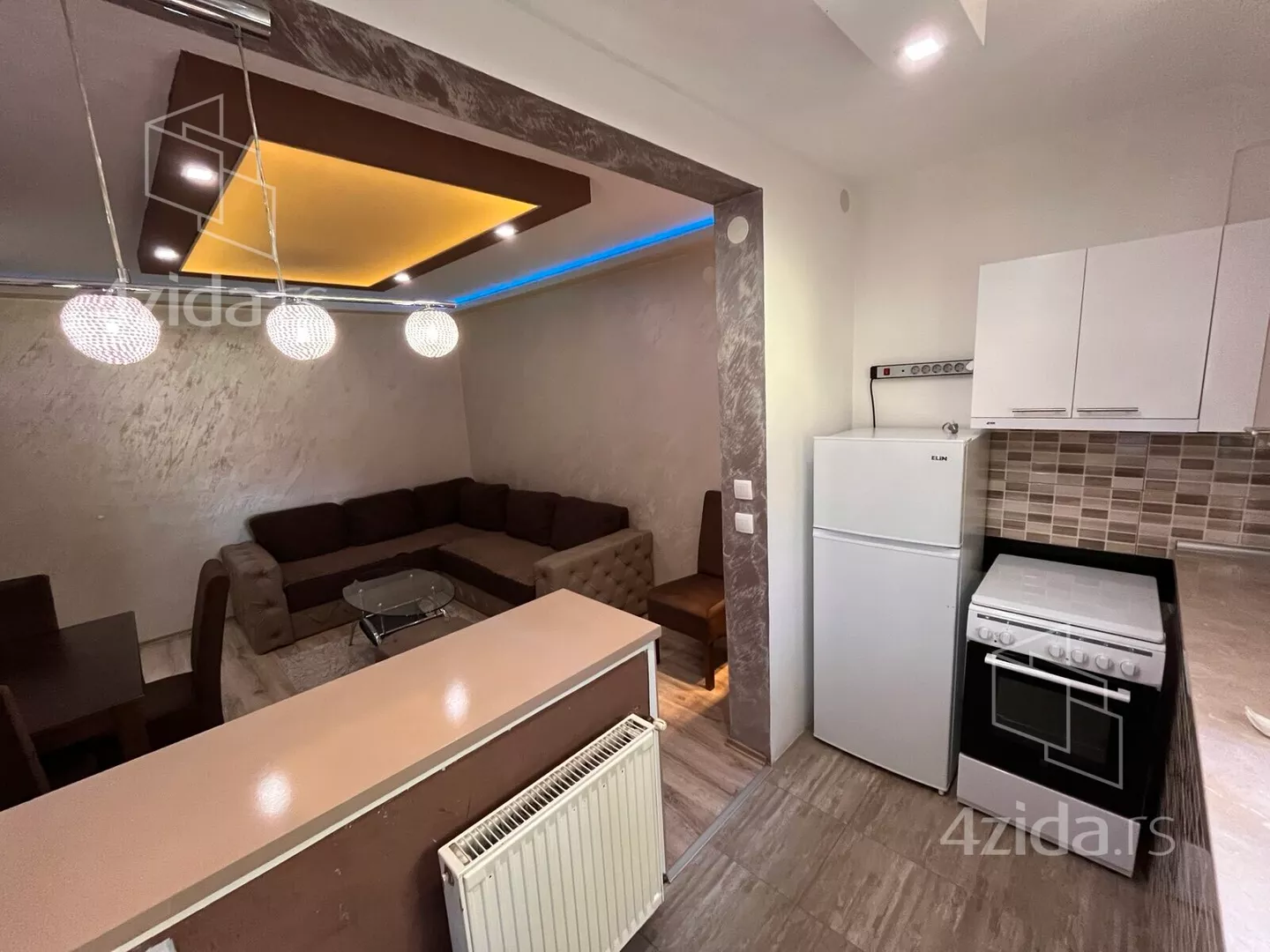 Troiposoban stan | 4zida