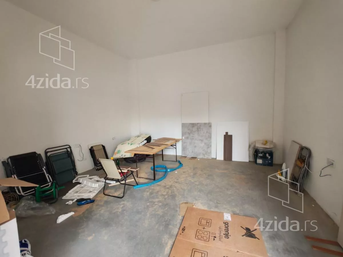 Lokal | 4zida