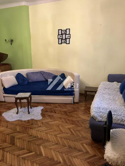 Petra Drapšina | 4zida.rs