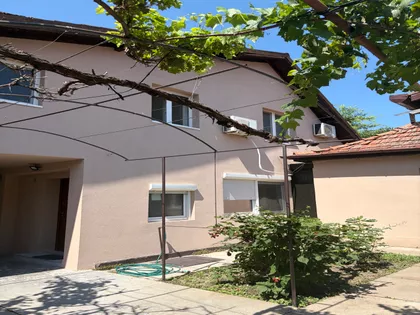 Mali Radanovac | 4zida.rs