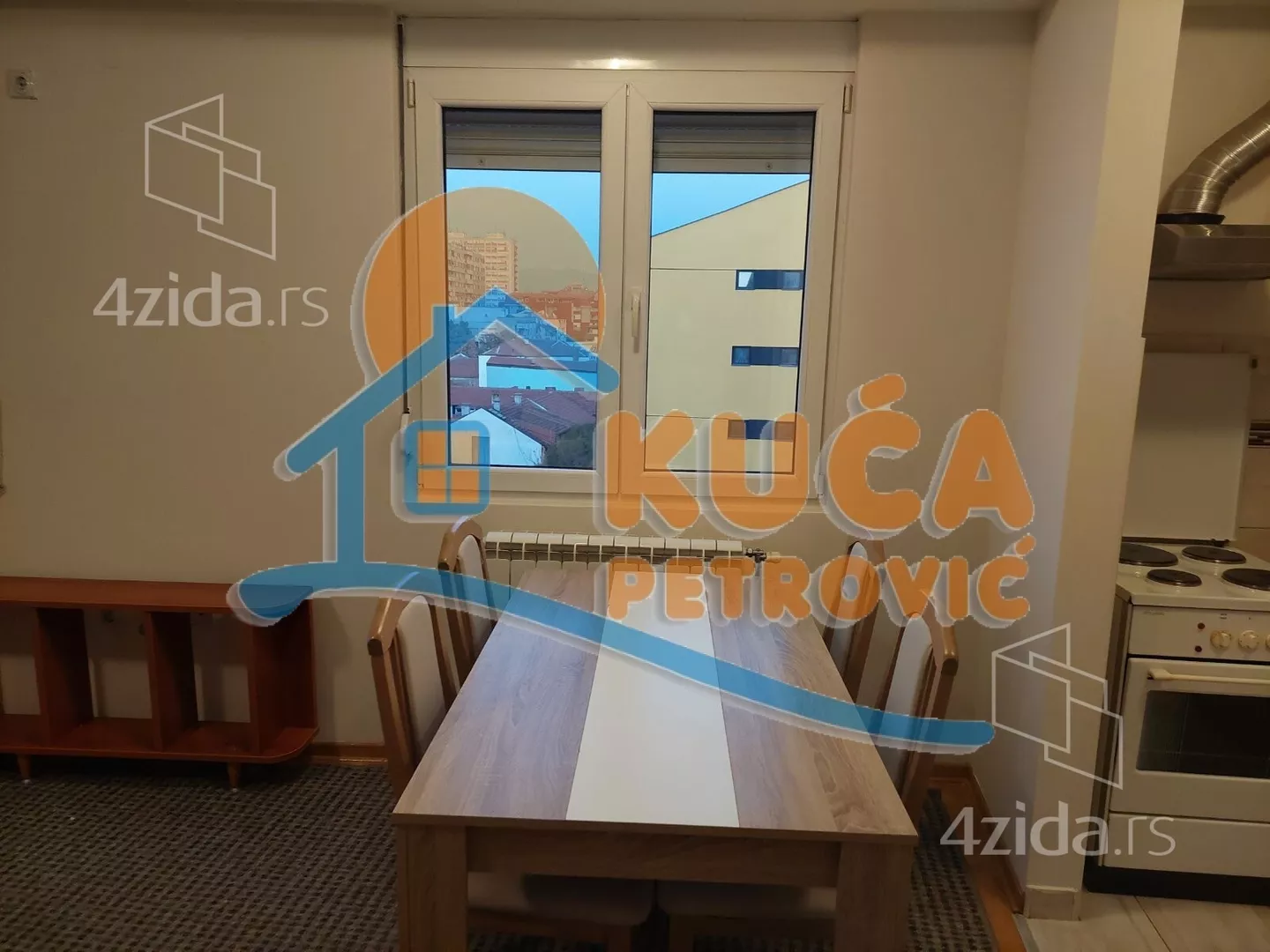 Jednoiposoban stan | 4zida