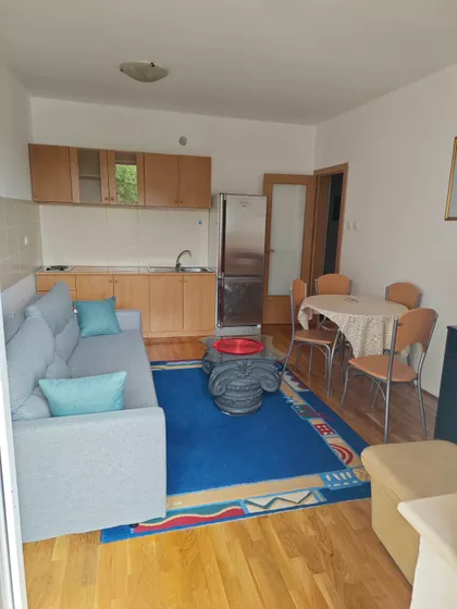 Blaška Rajića 11 b | 4zida.rs