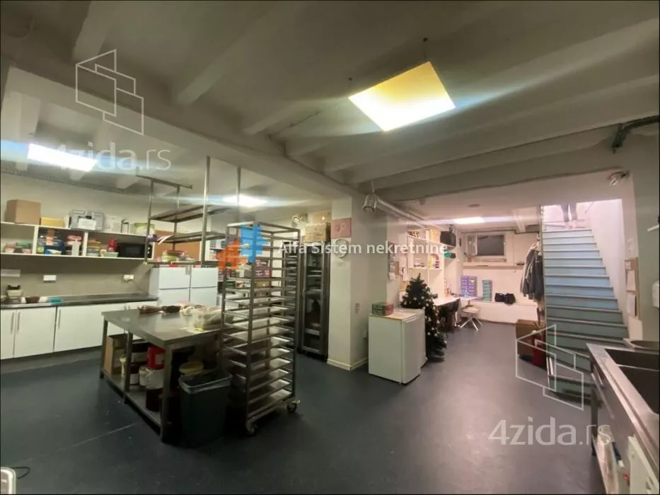 Lokal | 4zida