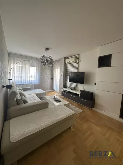 Bulevar Oslobođenja | 4zida.rs