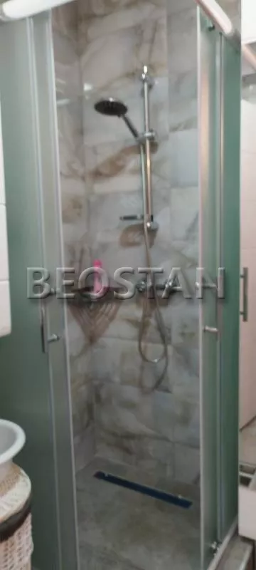 Bosanska | 4zida.rs