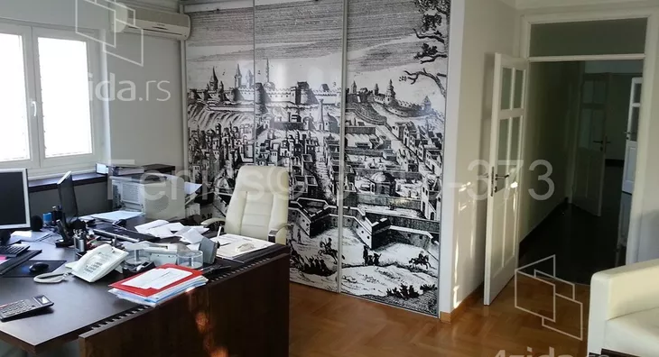 Poslovna zgrada | 4zida