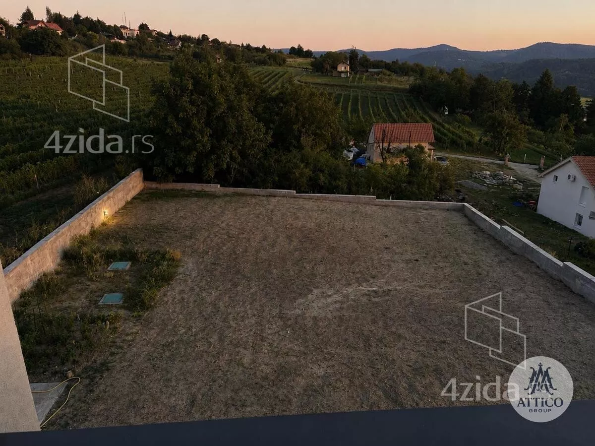 Kuća | 4zida