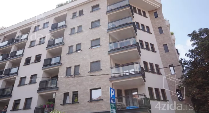 Garaža | 4zida