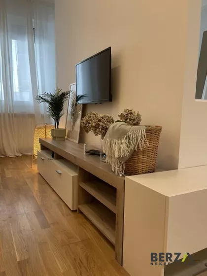 Bulevar Oslobođenja | 4zida.rs