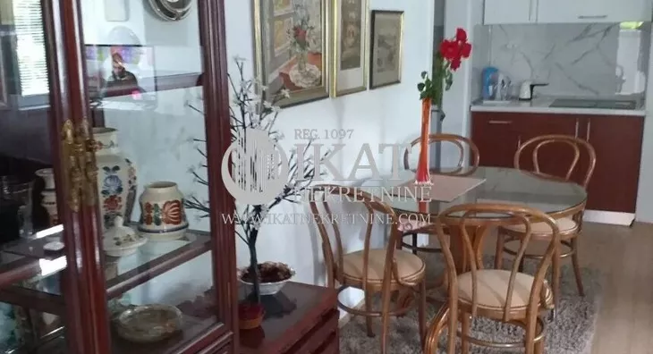 5-etažna kuća | 4zida