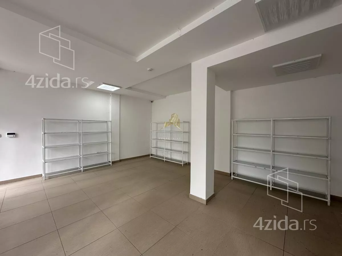 Poslovni prostor | 4zida