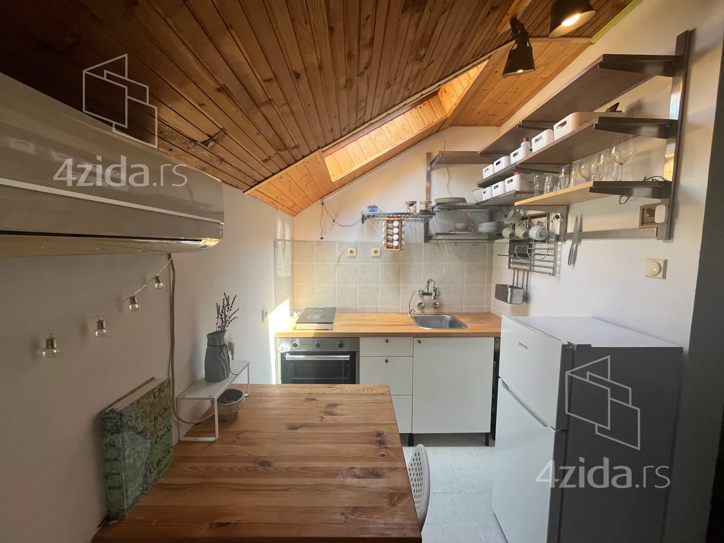Garsonjera | 4zida