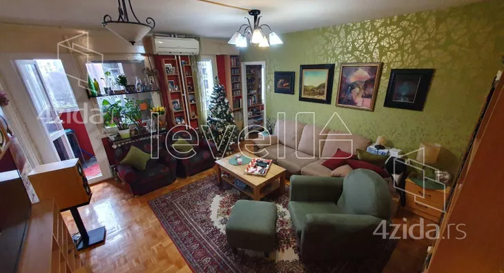 Troiposoban stan | 4zida