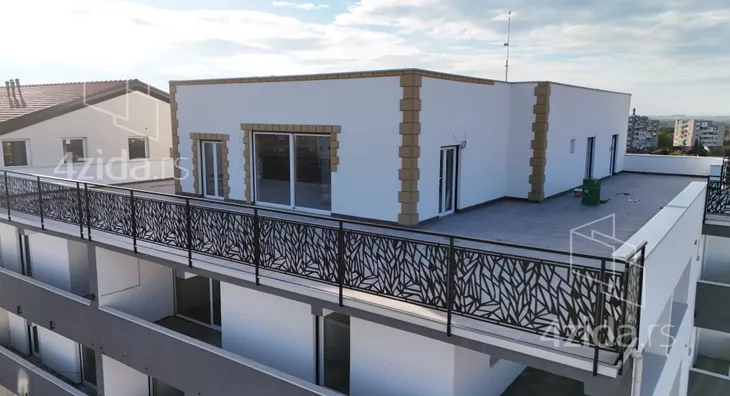 Petosoban stan | 4zida