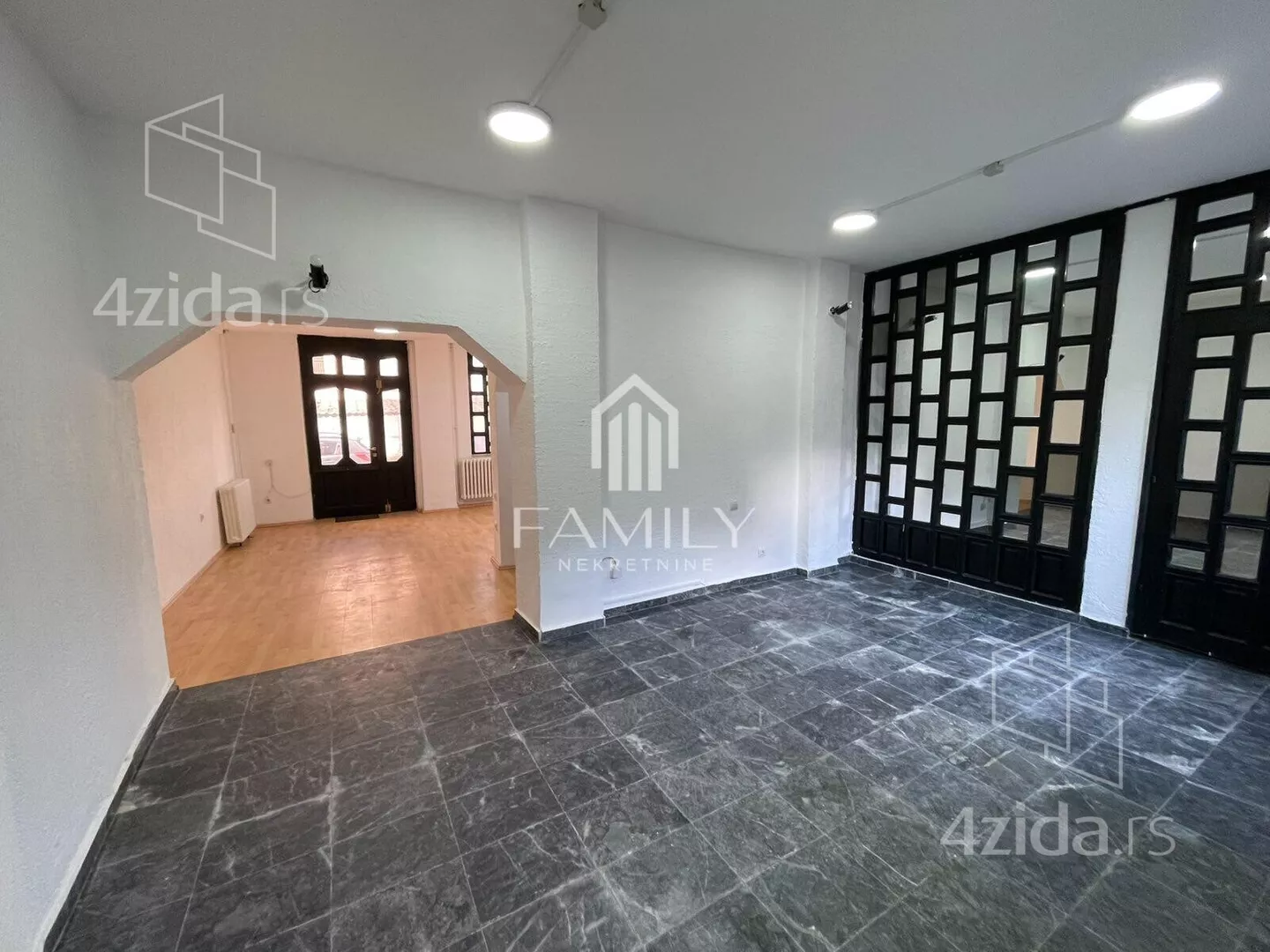 Poslovni prostor | 4zida