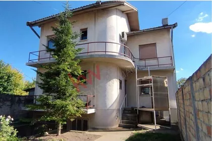 Novosadska | 4zida.rs