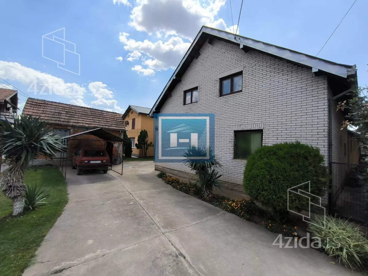 Kuća | 4zida