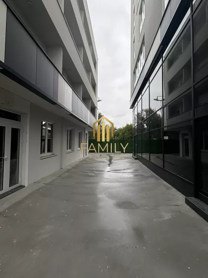 Heroja Pinkija | 4zida.rs