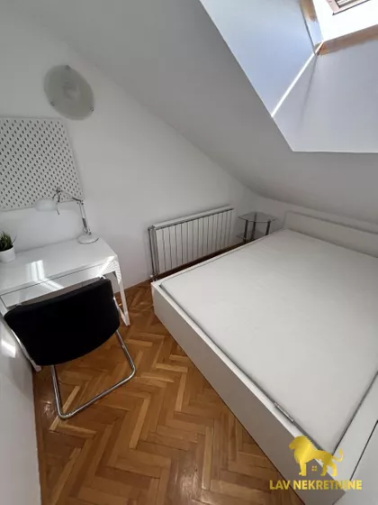 VESELINA MASLEŠE | 4zida.rs